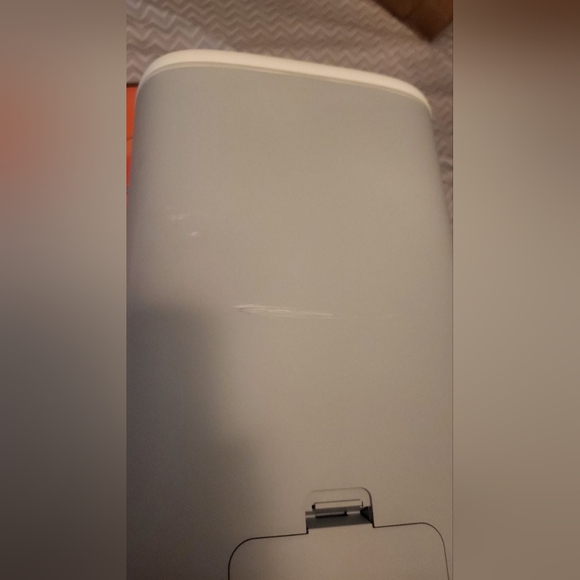 Automatic Cat Feeder - Picture 8 of 8